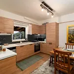 Alkiona Cozy Mountain Retreat With Stunning Views By Greece Kernitsa