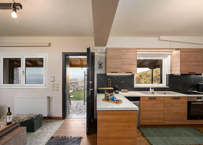 Alkiona Cozy Mountain Retreat With Stunning Views By Greece Lejlighed