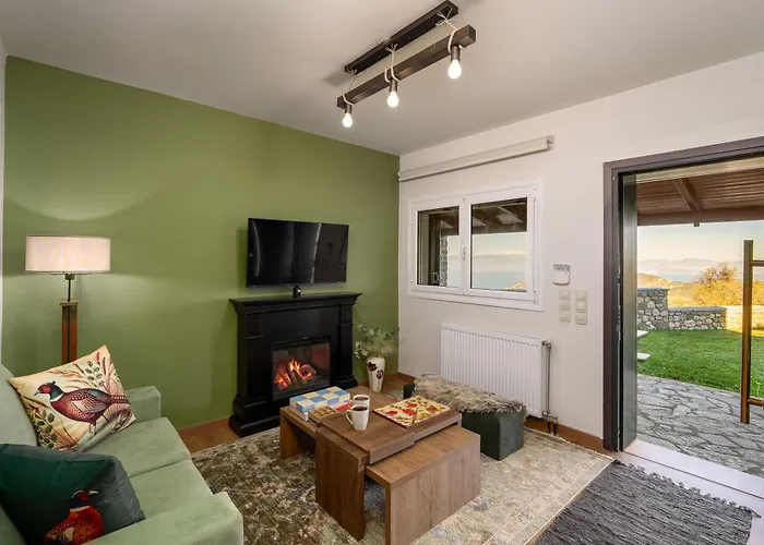 Alkiona Cozy Mountain Retreat With Stunning Views By Greece Kernitsa